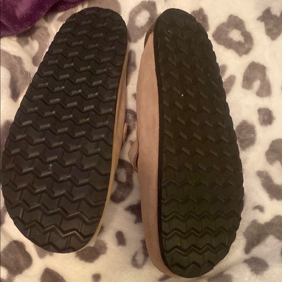 White Mountain Tan Mules with Buckle Detail - Picture 4 of 4